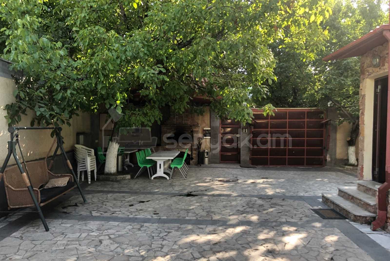 4 Սենյականոց Շքեղ Առանձնատուն, 200քմ, Լողավազանով