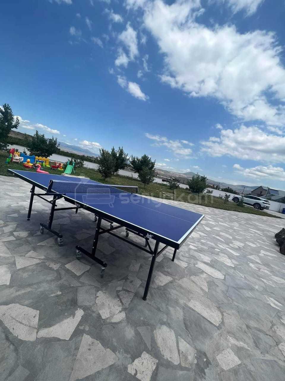 3 Սենյականոց Ամառանոց, 200քմ, Լողավազանով