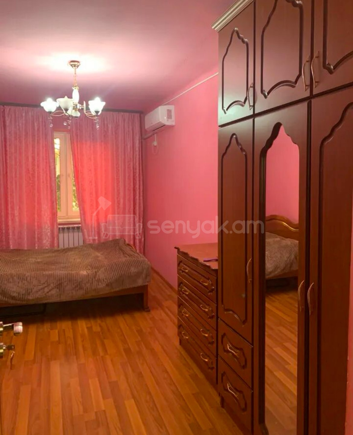 3 Սենյականոց Բնակարան Քարե Շենքում, 56քմ, 1/4 հարկ, Կապիտալ Վերանորոգված, Կահավորված, Արևկող