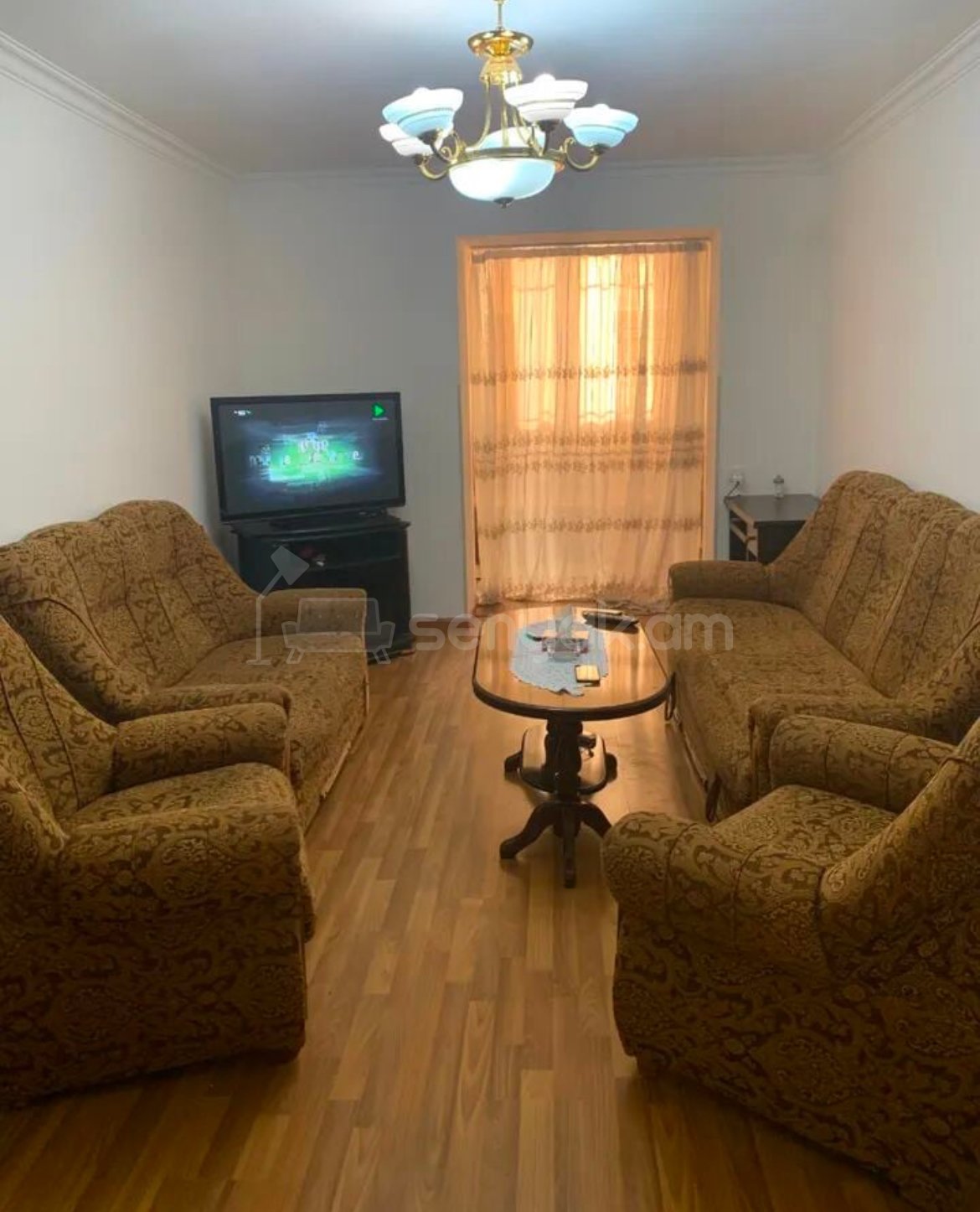 3 Սենյականոց Բնակարան Քարե Շենքում, 56քմ, 1/4 հարկ, Կապիտալ Վերանորոգված, Կահավորված, Արևկող