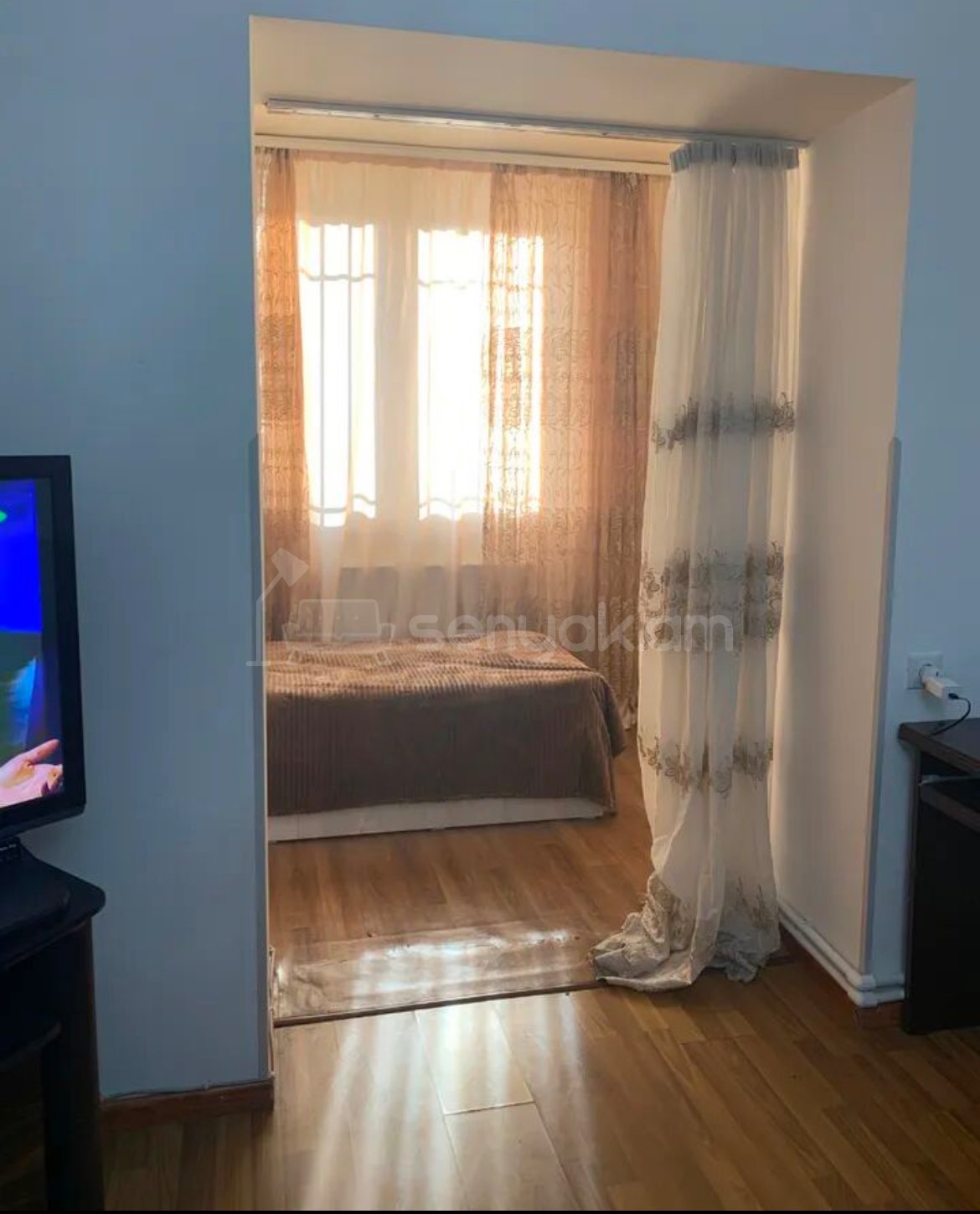 3 Սենյականոց Բնակարան Քարե Շենքում, 56քմ, 1/4 հարկ, Կապիտալ Վերանորոգված, Կահավորված, Արևկող