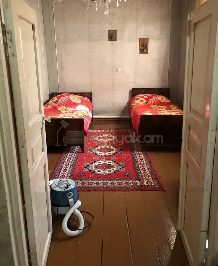 5 Սենյականոց Սեփական Տուն, 100քմ, Նորմալ Վիճակում, Կահավորված, Ավտոտնակով