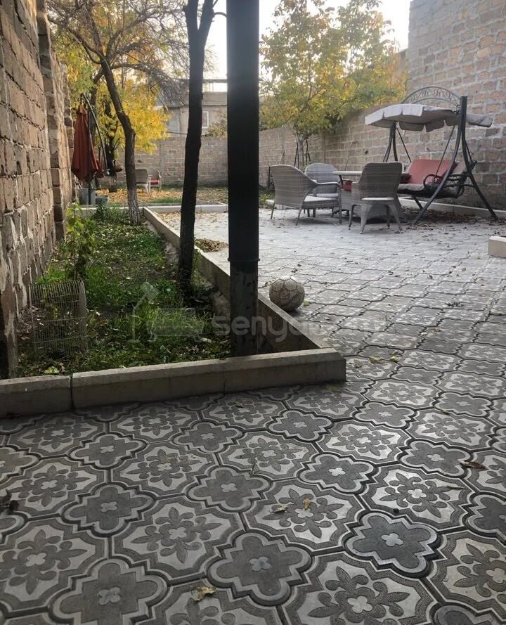 5 Սենյականոց Սեփական Տուն, 100քմ, Նորմալ Վիճակում, Կահավորված, Ավտոտնակով