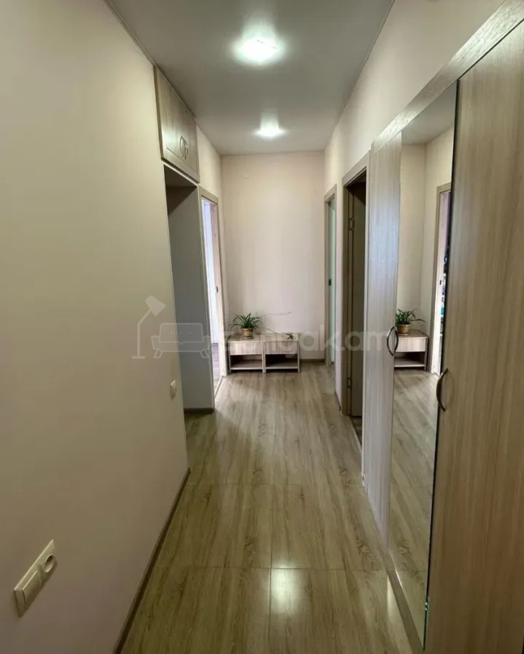 3 Սենյականոց Բնակարան Քարե Շենքում, 75քմ, 5/5 հարկ, Դիզայներական Վերանորոգված