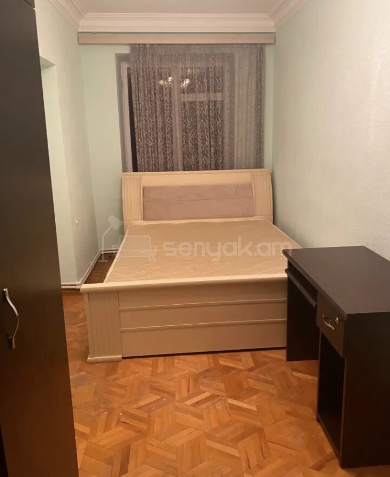 4 Սենյականոց Բնակարան Քարե Շենքում, 81քմ, 3/4 հարկ, Կապիտալ Վերանորոգված, Կահավորված