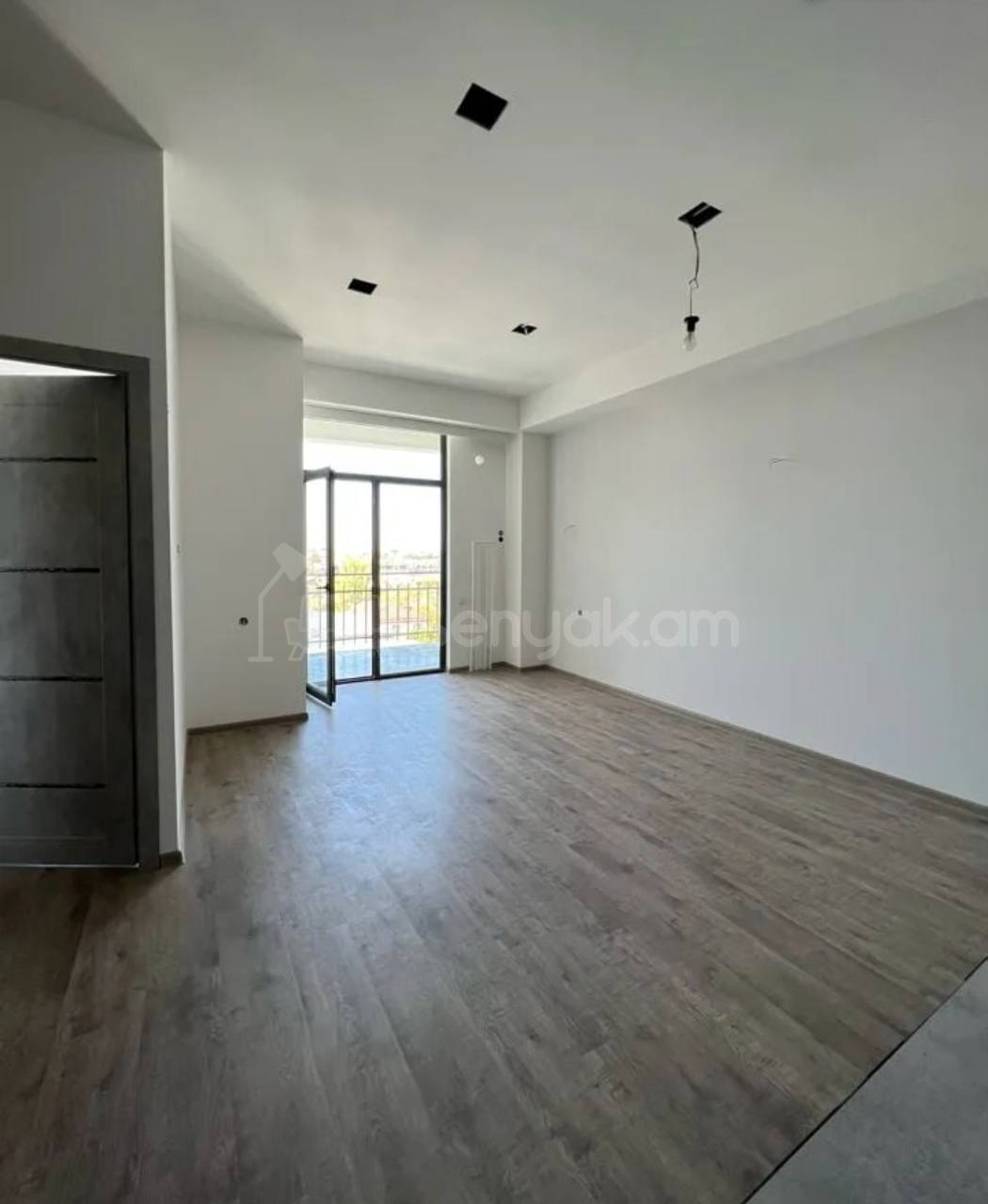 3 Սենյականոց Բնակարան, 72քմ, 5/5 հարկ, Կապիտալ Վերանորոգված