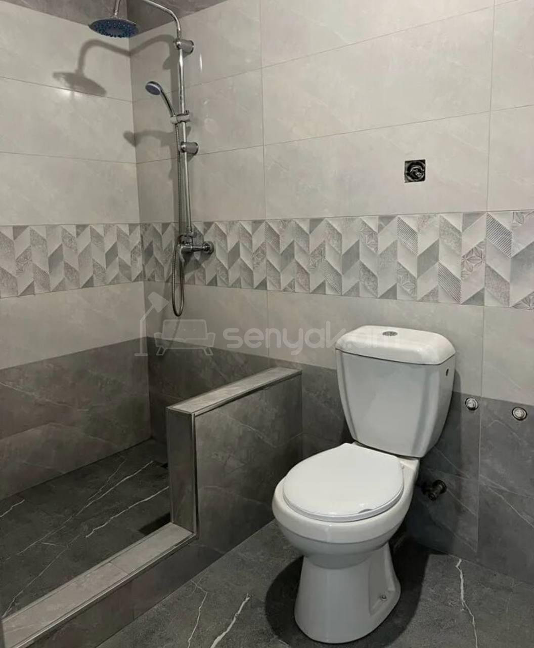 3 Սենյականոց Բնակարան, 72քմ, 5/5 հարկ, Կապիտալ Վերանորոգված