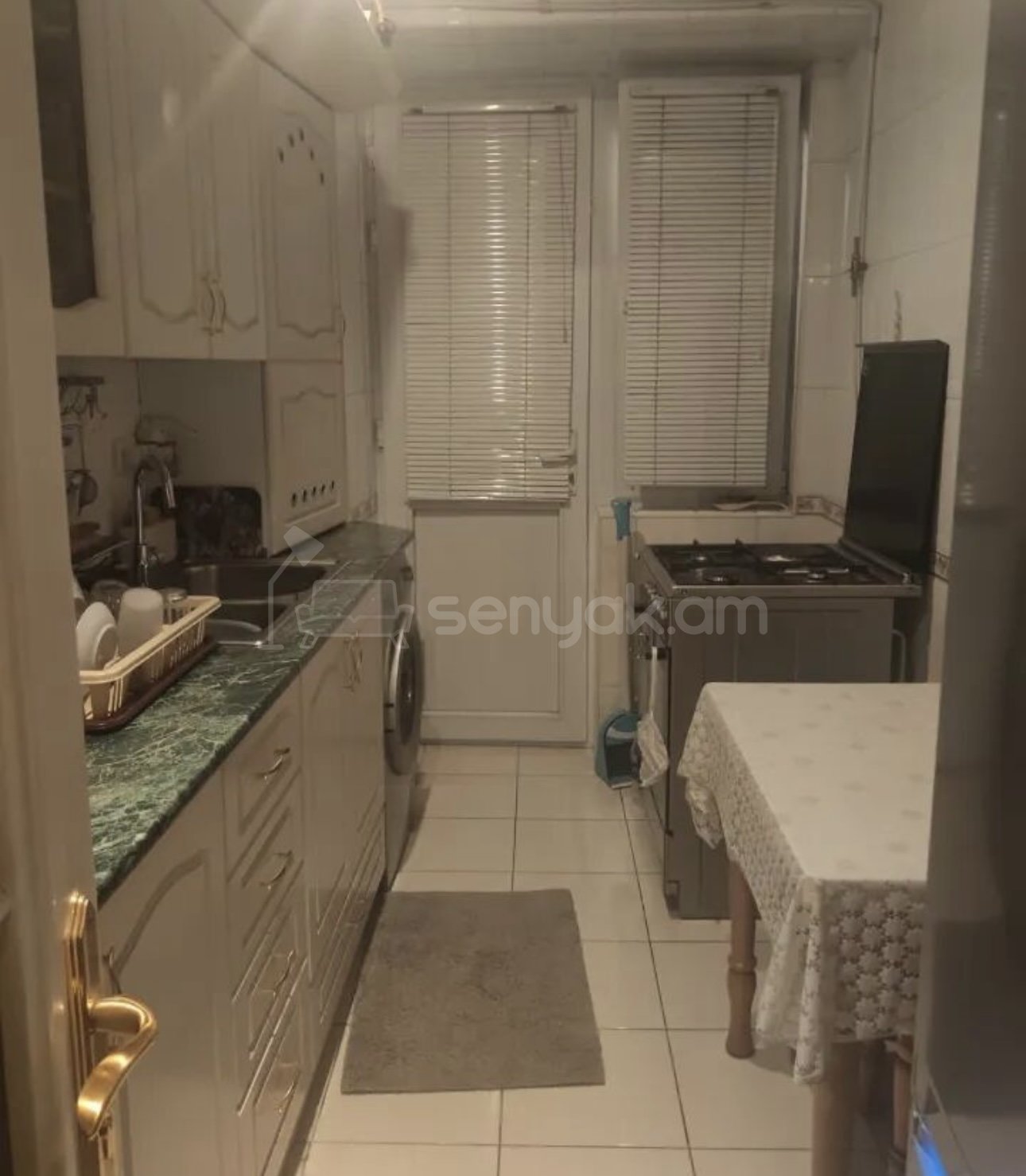 3 Սենյականոց Բնակարան, 98քմ, 9/9 հարկ, Դիզայներական Վերանորոգված, Կահավորված, Արևկող