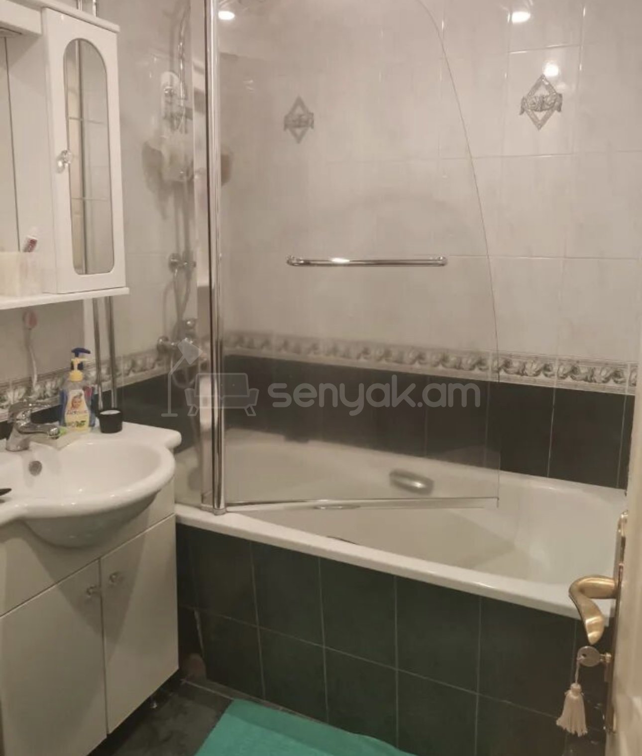 3 Սենյականոց Բնակարան, 98քմ, 9/9 հարկ, Դիզայներական Վերանորոգված, Կահավորված, Արևկող