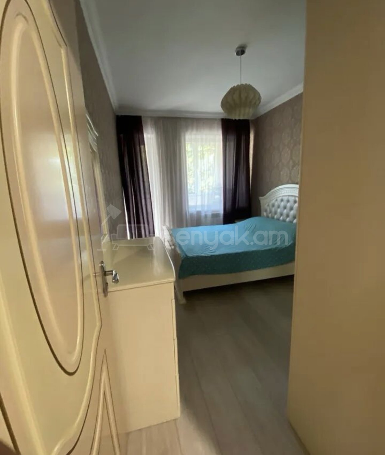 3 Սենյականոց Բնակարան Քարե Շենքում, 108քմ, 1/5 հարկ, Դիզայներական Վերանորոգված, Կահավորված