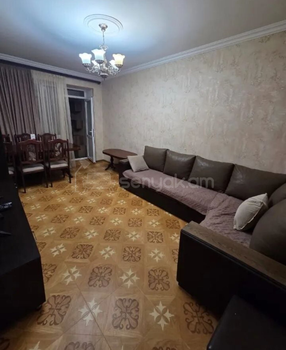 3 Սենյականոց Բնակարան Քարե Շենքում, 68քմ, 3/5 հարկ, Կապիտալ Վերանորոգված, Կահավորված, Արևկող