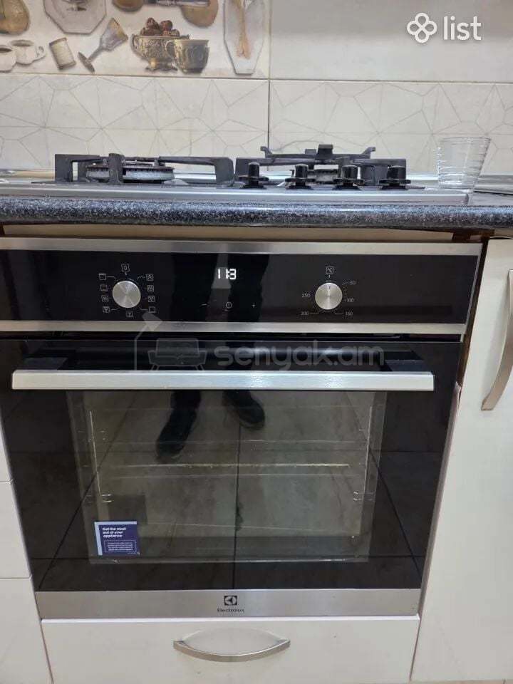 3 Սենյականոց Բնակարան Քարե Շենքում, 67քմ, 3/5 հարկ, Կապիտալ Վերանորոգված, Կահավորված, Արևկող