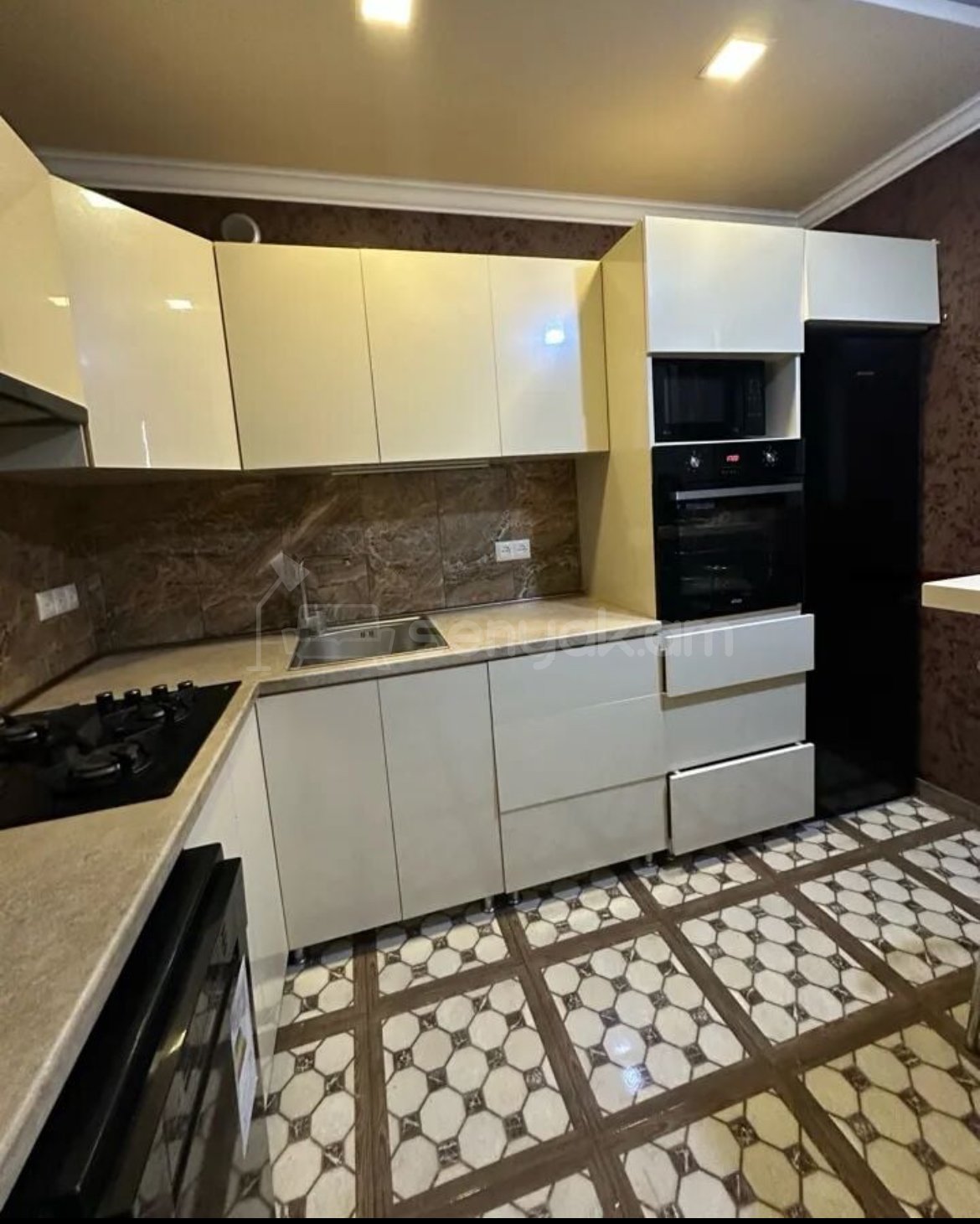 2 Սենյականոց Բնակարան, 77քմ, 13/14 հարկ, Կապիտալ Վերանորոգված