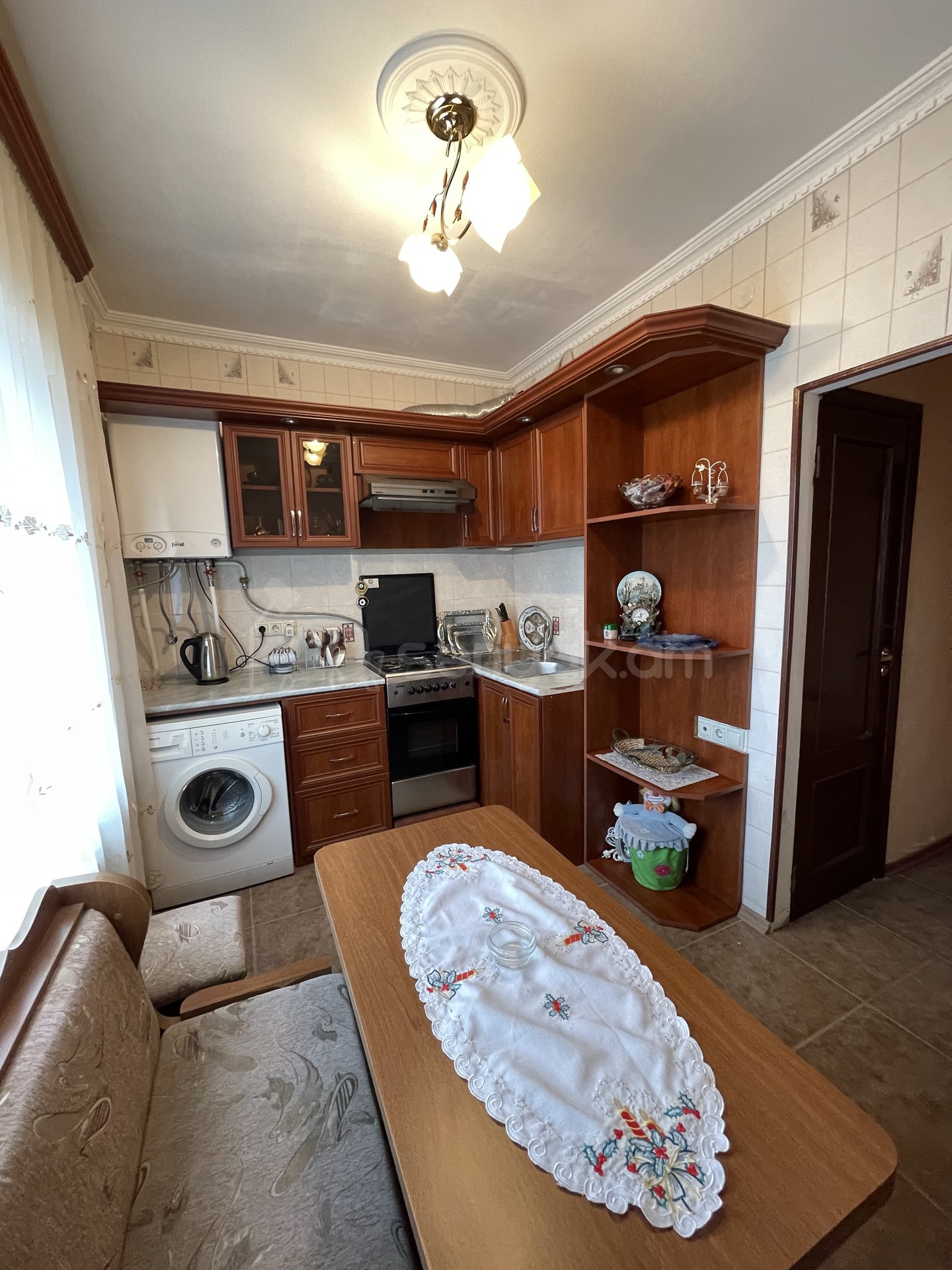 3 Սենյականոց Բնակարան, 82քմ, 3/5 հարկ, Կապիտալ Վերանորոգված