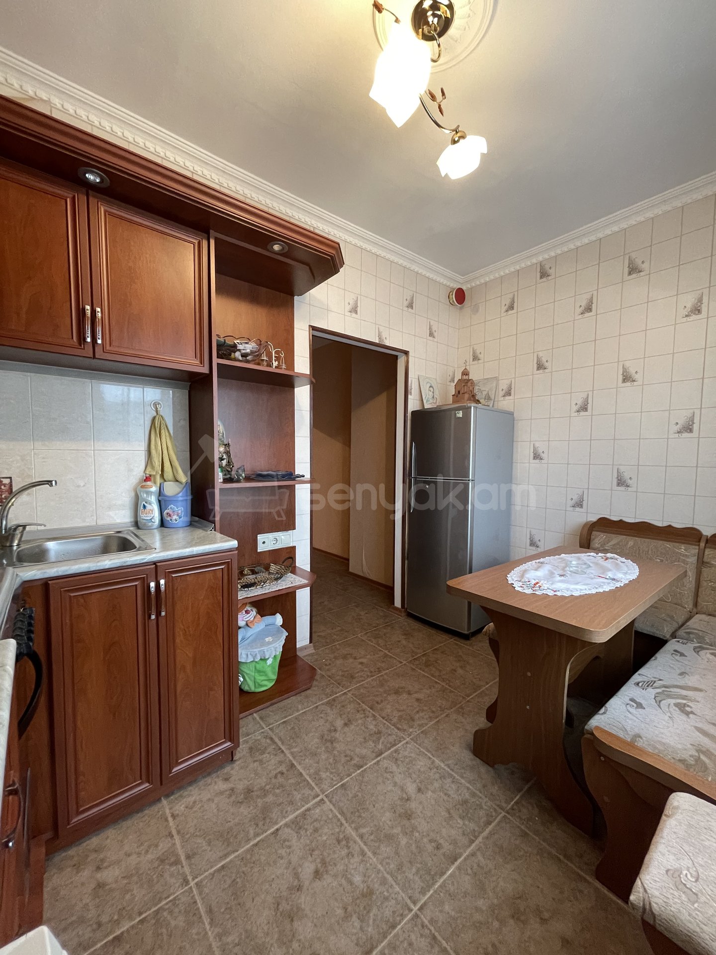 3 Սենյականոց Բնակարան, 82քմ, 3/5 հարկ, Կապիտալ Վերանորոգված