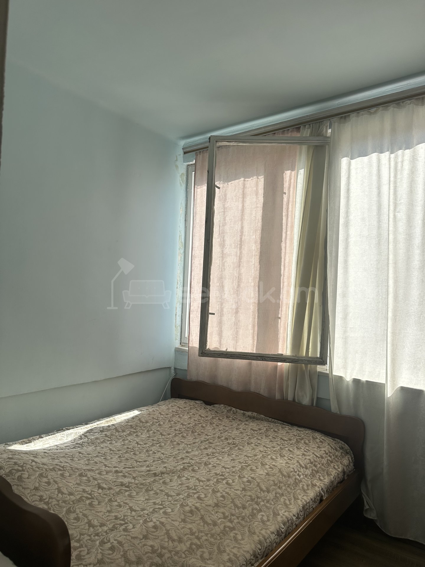 2 Սենյականոց Բնակարան Քարե Շենքում, 45քմ, 3/5 հարկ, Նորմալ Վիճակում