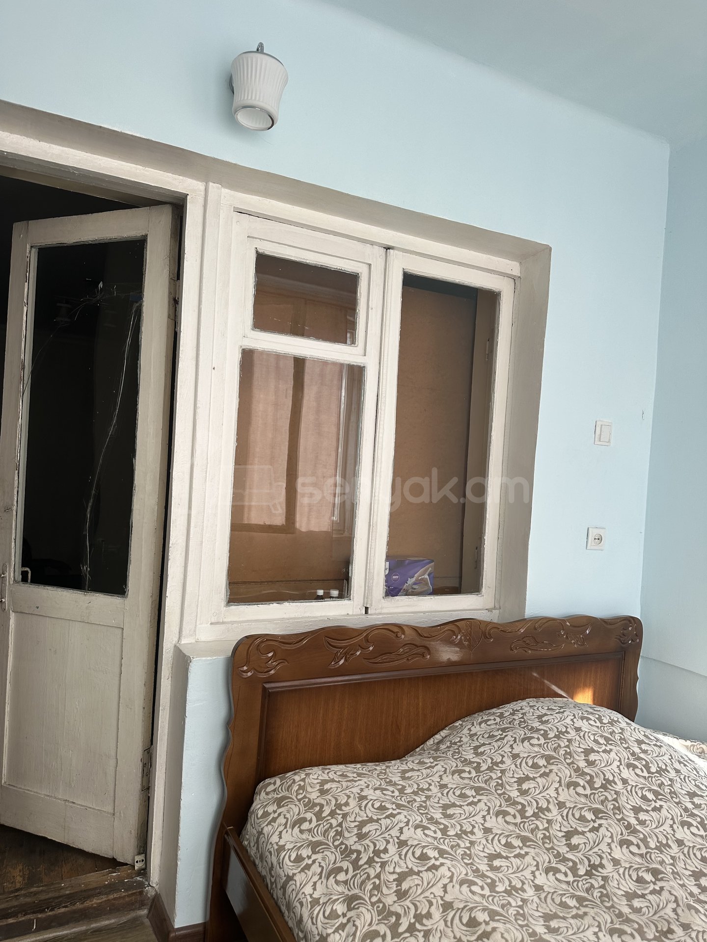 2 Սենյականոց Բնակարան Քարե Շենքում, 45քմ, 3/5 հարկ, Նորմալ Վիճակում