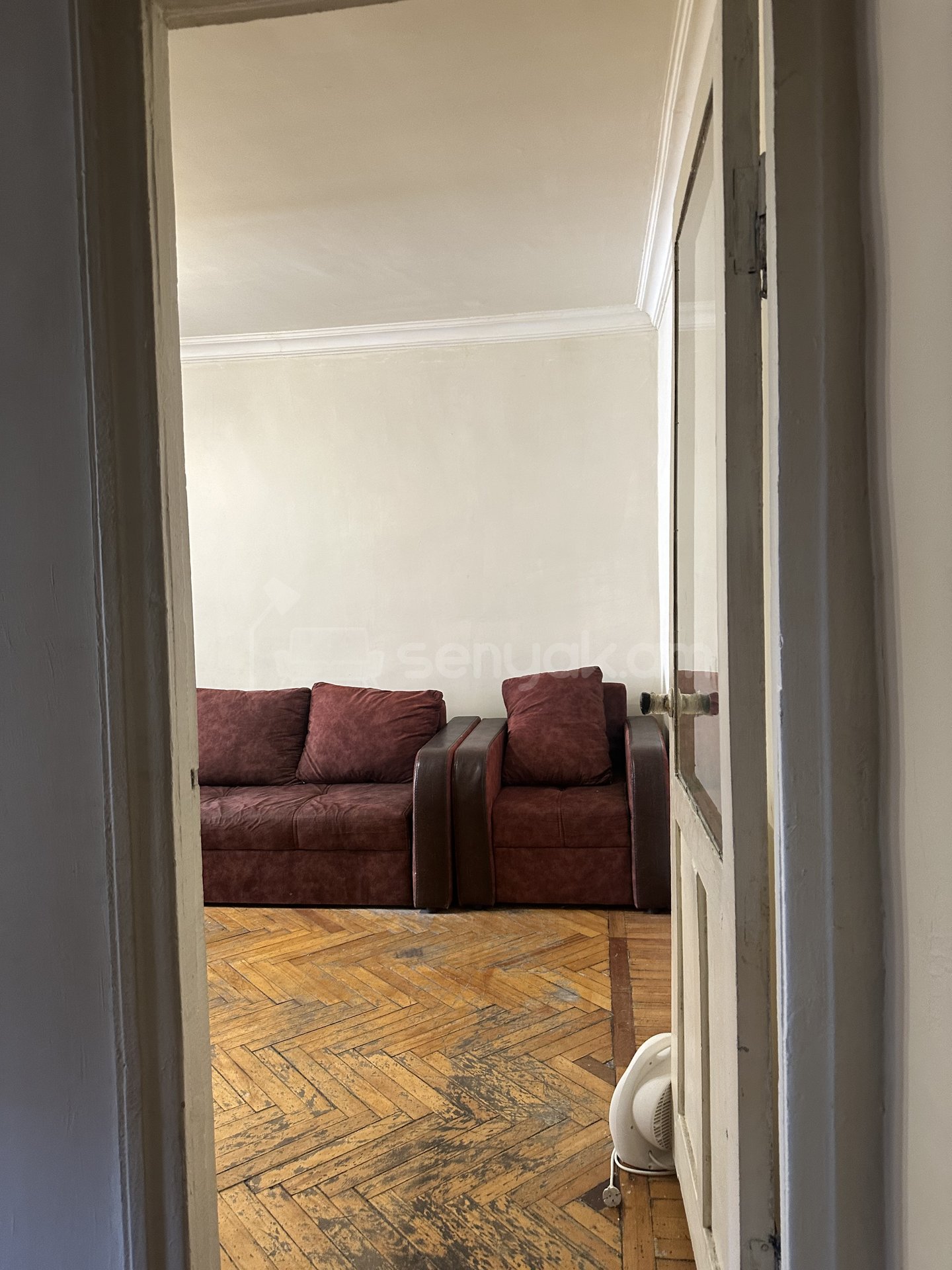 2 Սենյականոց Բնակարան Քարե Շենքում, 45քմ, 3/5 հարկ, Նորմալ Վիճակում