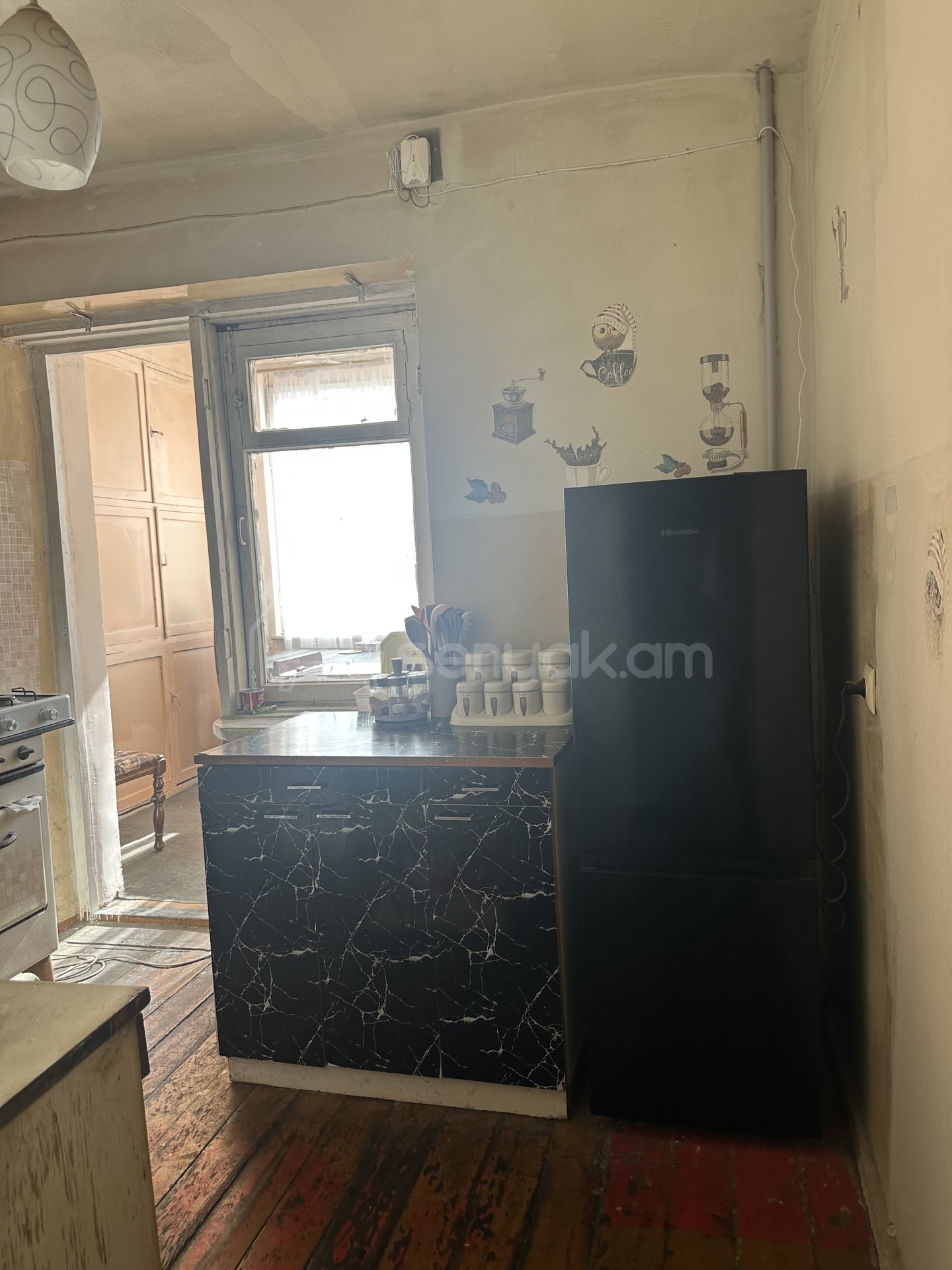 2 Սենյականոց Բնակարան Քարե Շենքում, 45քմ, 3/5 հարկ, Նորմալ Վիճակում