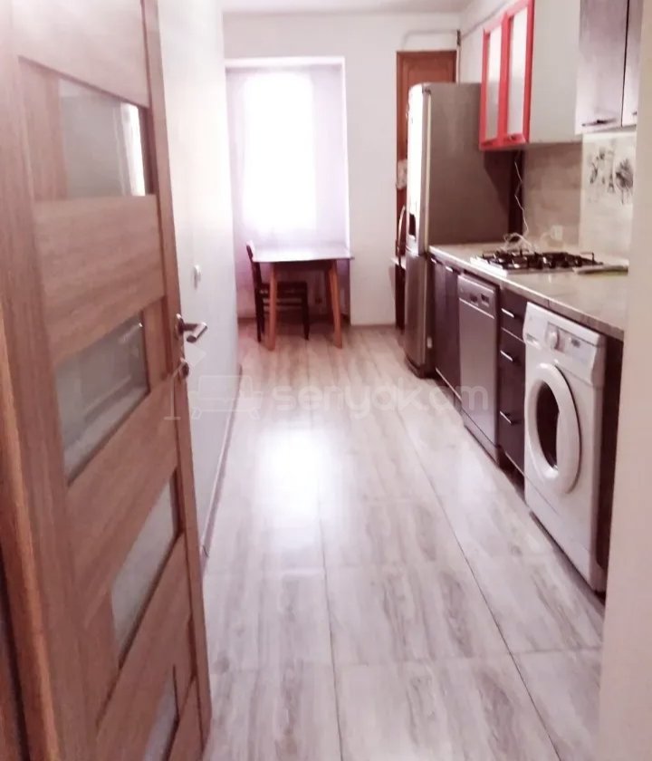 3 Սենյականոց Բնակարան, 78քմ, 9/9 հարկ, Կապիտալ Վերանորոգված, Կահավորված, Արևկող