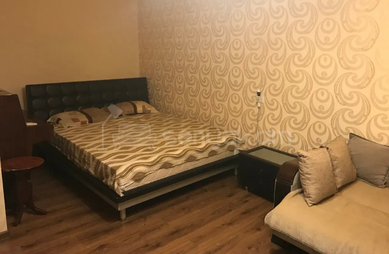 1 Սենյականոց Բնակարան Քարե Շենքում, 52քմ, 4/5 հարկ, Կապիտալ Վերանորոգված, Կահավորված