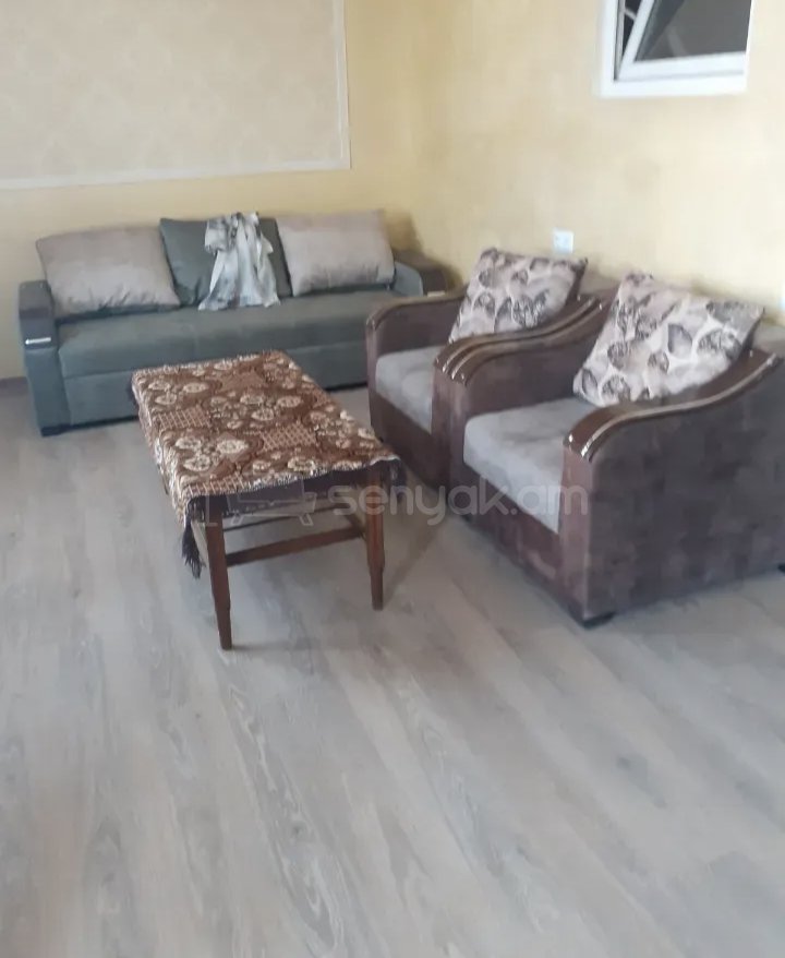 2 Սենյականոց Բնակարան Քարե Շենքում, 52քմ, 2/4 հարկ, Կապիտալ Վերանորոգված, Կահավորված