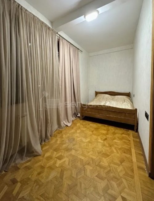 2 Սենյականոց Բնակարան Քարե Շենքում, 45քմ, 4/5 հարկ, Կոսմետիկ Վերանորոգված, Կահավորված, Արևկող