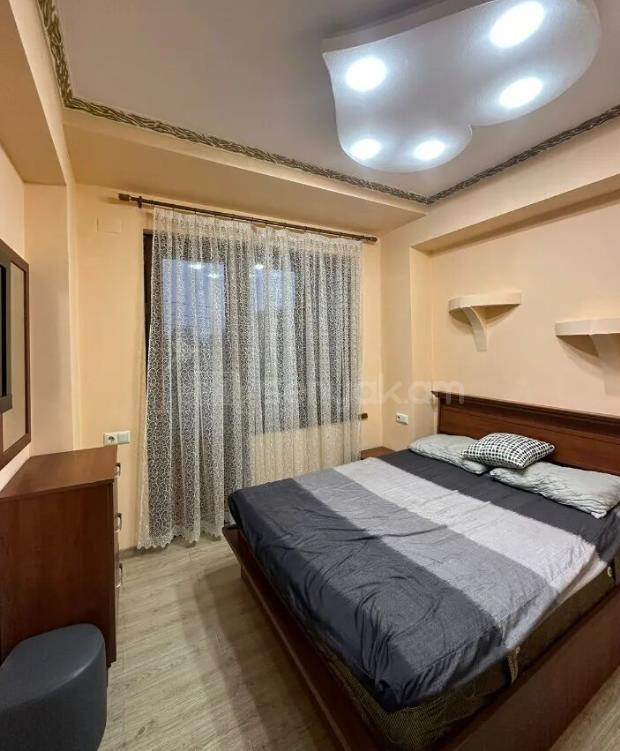 2 Սենյականոց Բնակարան, 50քմ, 2/9 հարկ, Կապիտալ Վերանորոգված, Կահավորված, Արևկող