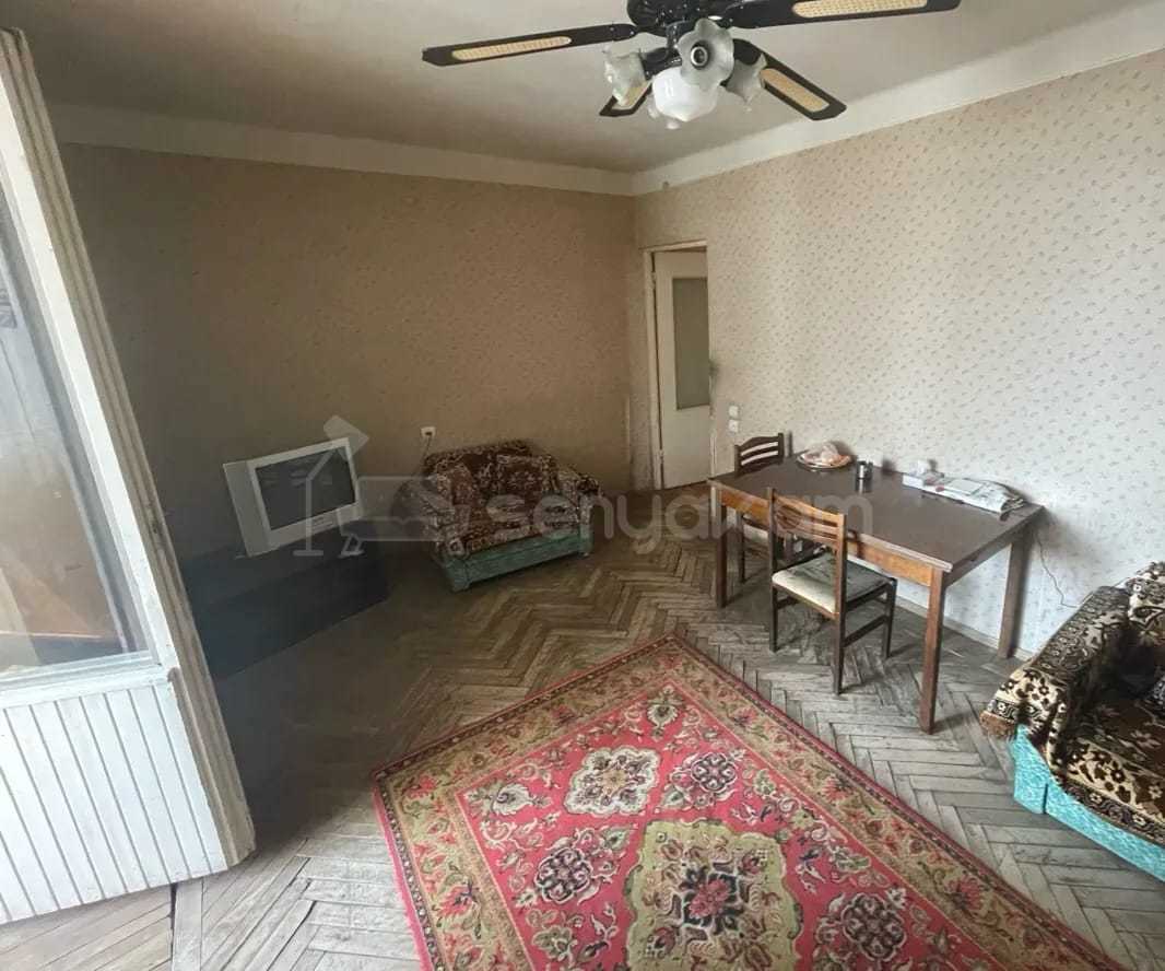 2 Սենյականոց Բնակարան Քարե Շենքում, 48քմ, 4/5 հարկ, Պետական Վիճակում