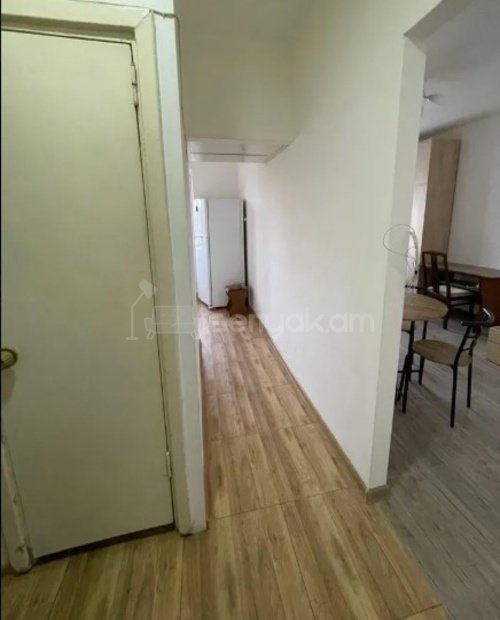 1 Սենյականոց Բնակարան Քարե Շենքում, 32քմ, 2/5 հարկ, Կապիտալ Վերանորոգված, Կահավորված, Արևկող