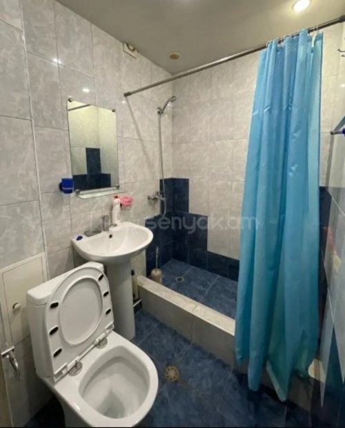 1 Սենյականոց Բնակարան Քարե Շենքում, 32քմ, 2/5 հարկ, Կապիտալ Վերանորոգված, Կահավորված, Արևկող