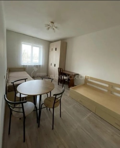 1 Սենյականոց Բնակարան Քարե Շենքում, 32քմ, 2/5 հարկ, Կապիտալ Վերանորոգված, Կահավորված, Արևկող