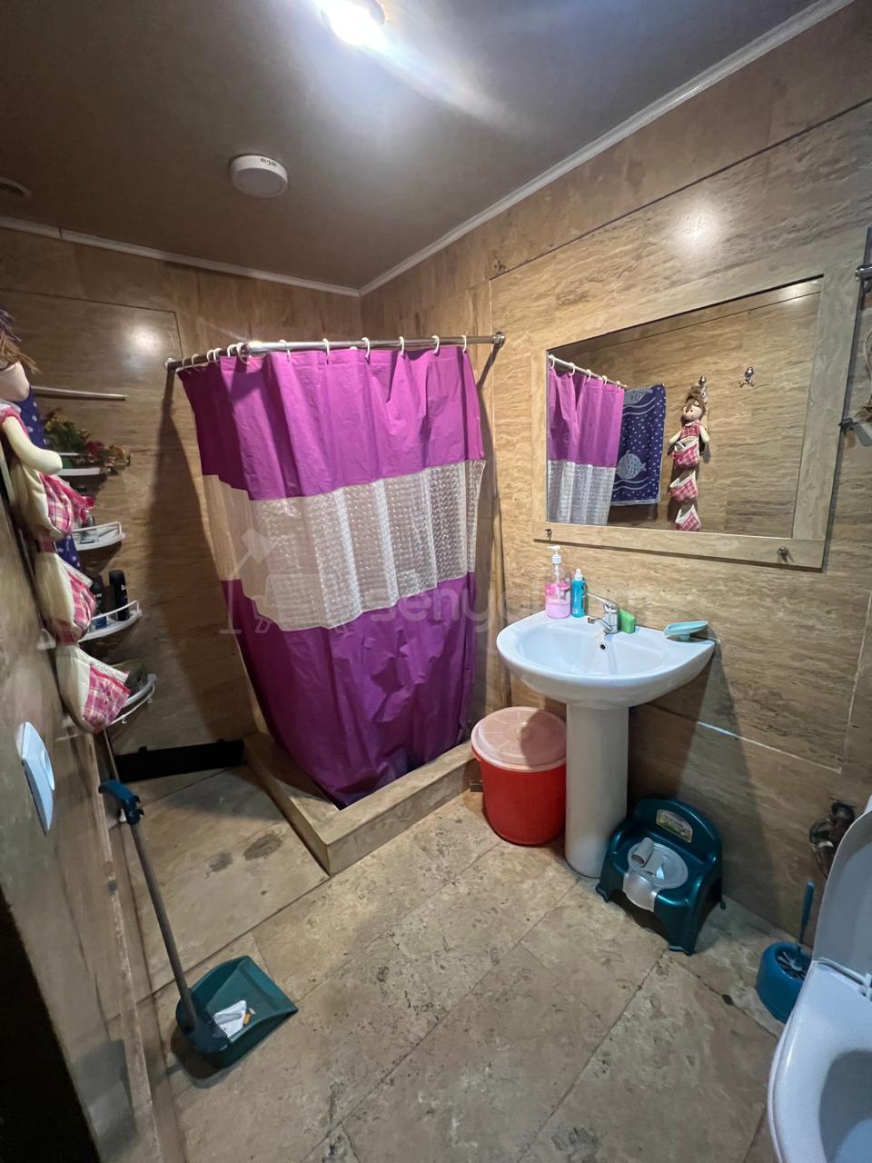 3 Սենյականոց Բնակարան Քարե Շենքում, 80քմ, 1/5 հարկ, Կապիտալ Վերանորոգված