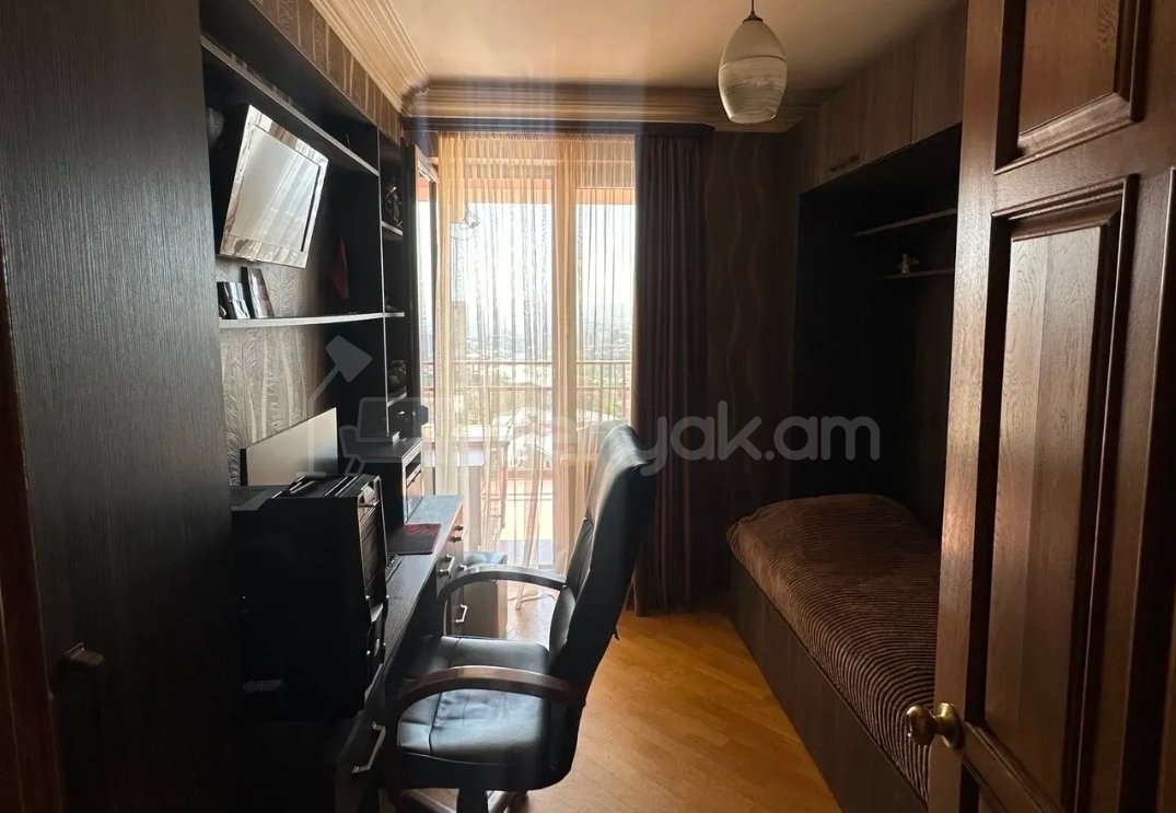 4 Սենյականոց Բնակարան, 109քմ, 6/14 հարկ, Կապիտալ Վերանորոգված