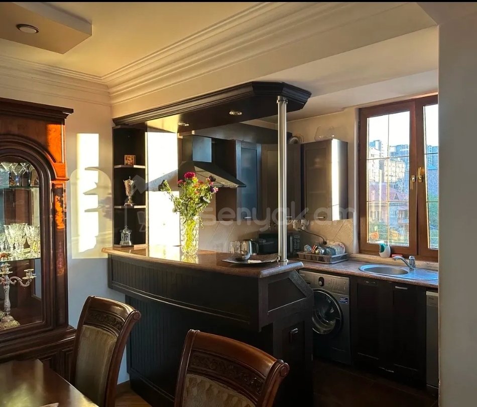 4 Սենյականոց Բնակարան, 109քմ, 6/14 հարկ, Կապիտալ Վերանորոգված