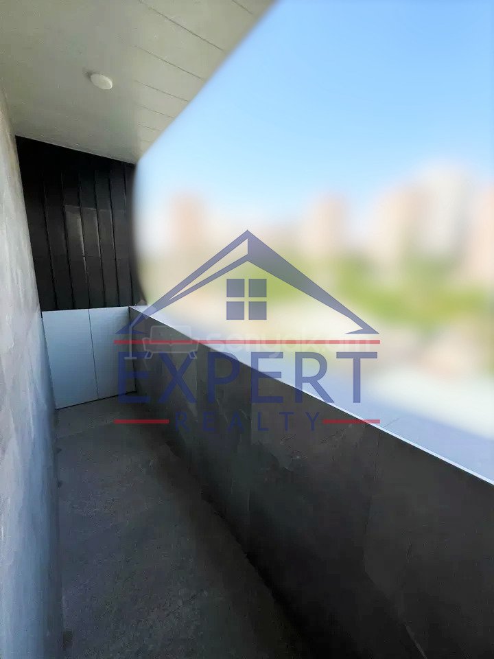 4 Սենյականոց Բնակարան, 82քմ, 7/9 հարկ, Կապիտալ Վերանորոգված, Կահավորված, Արևկող