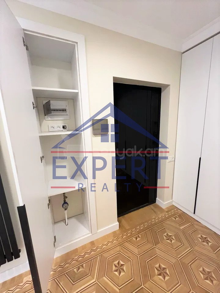 4 Սենյականոց Բնակարան, 82քմ, 7/9 հարկ, Կապիտալ Վերանորոգված, Կահավորված, Արևկող