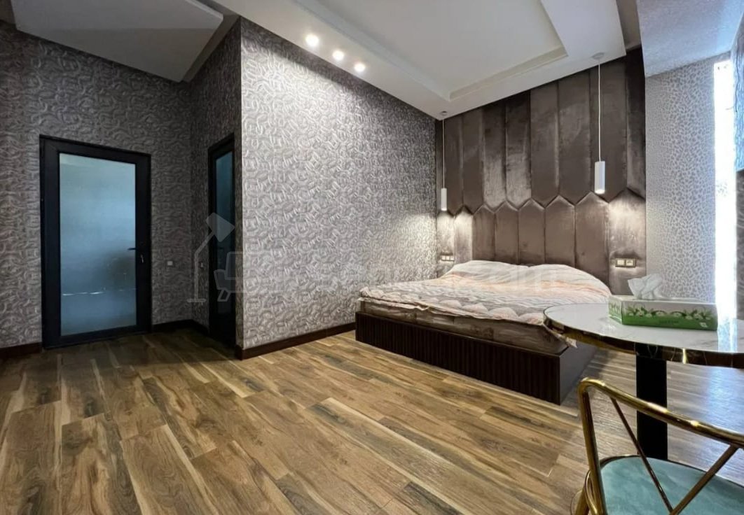 3 Սենյականոց Շքեղ Առանձնատուն, 200քմ, Լողավազանով