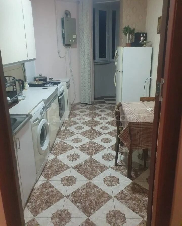 3 Սենյականոց Բնակարան, 81քմ, 12/15 հարկ, Կոսմետիկ Վերանորոգված