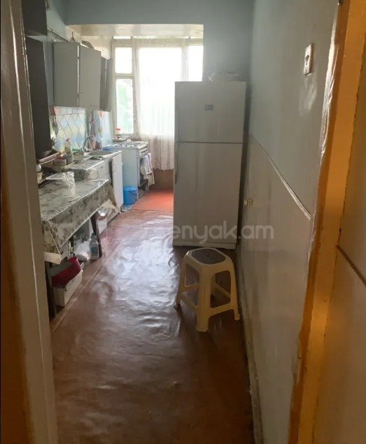 3 Սենյականոց Բնակարան Քարե Շենքում, 95քմ, 5/5 հարկ, Պետական Վիճակում