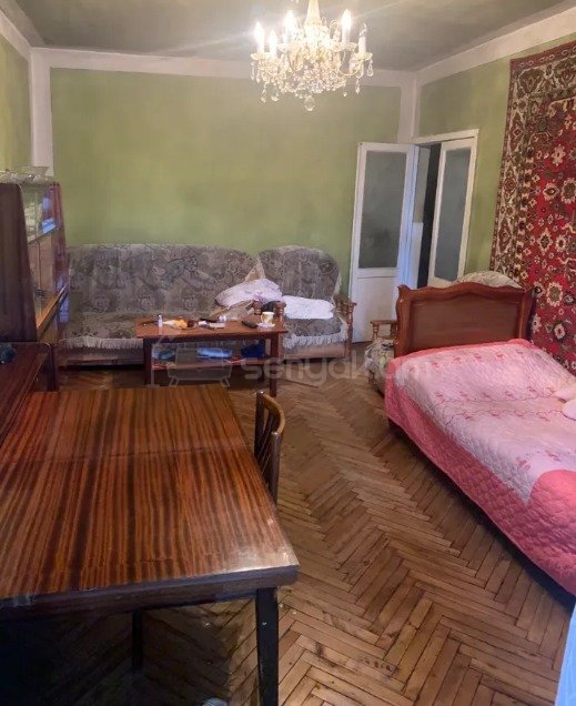 3 Սենյականոց Բնակարան Քարե Շենքում, 95քմ, 5/5 հարկ, Պետական Վիճակում