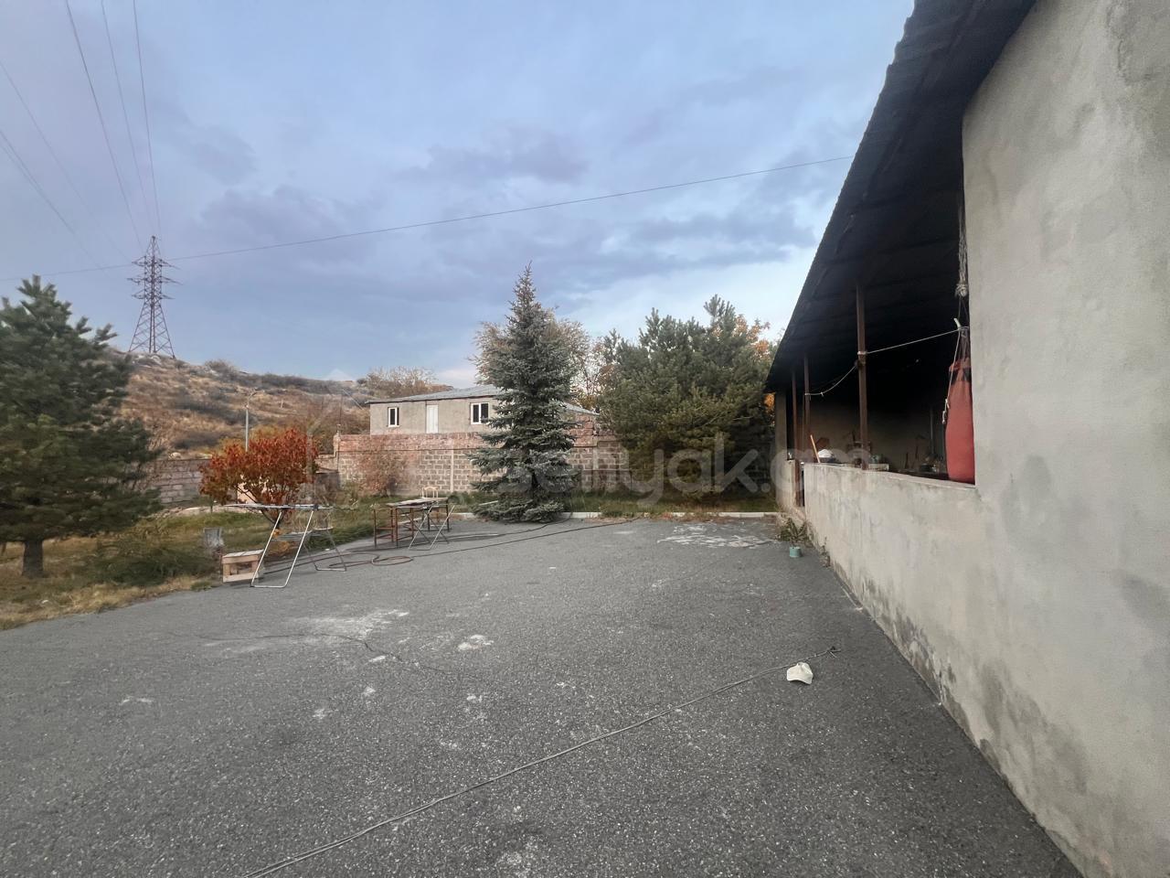 4 Սենյականոց Սեփական Տուն, 182քմ, Նորմալ Վիճակում