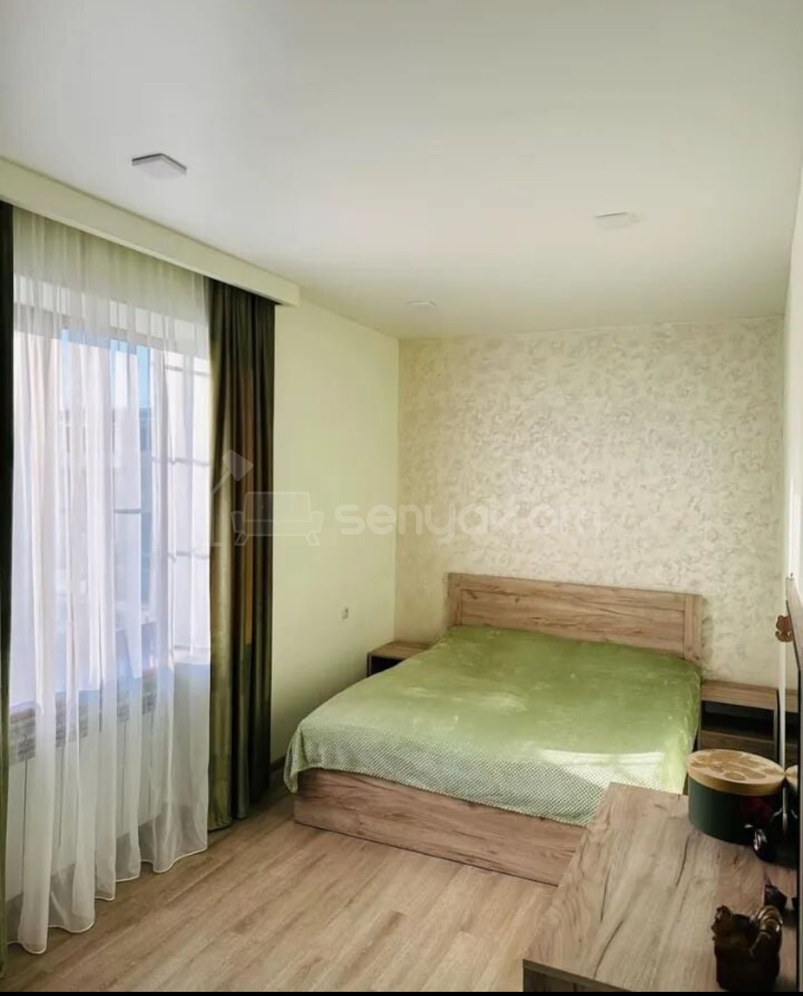 3 Սենյականոց Բնակարան Քարե Շենքում, 75քմ, 5/5 հարկ, Կապիտալ Վերանորոգված