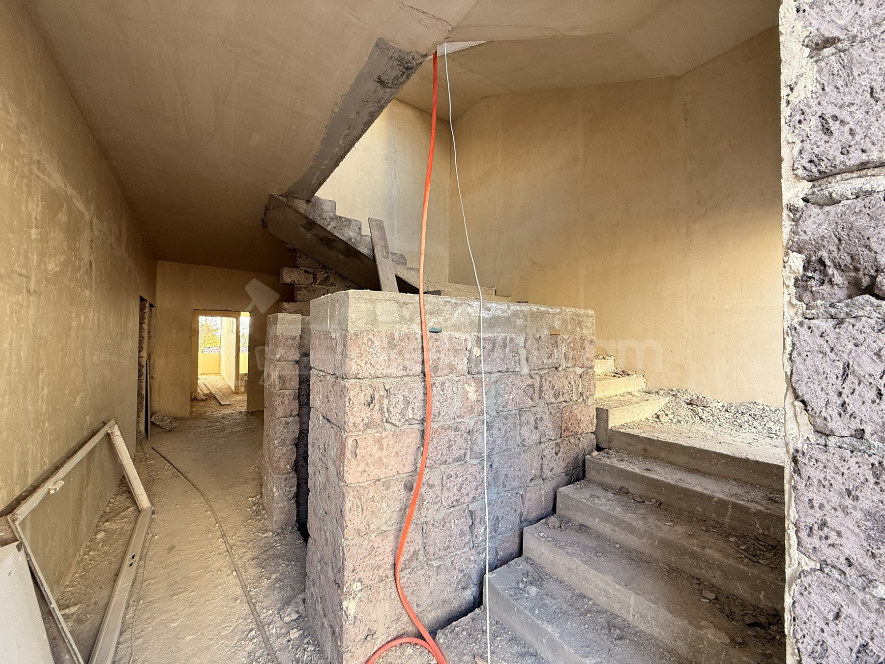 2 Սենյականոց Բնակարան Նորակառույցում, 45քմ, 2/4 հարկ, Զրոյական Վիճակում