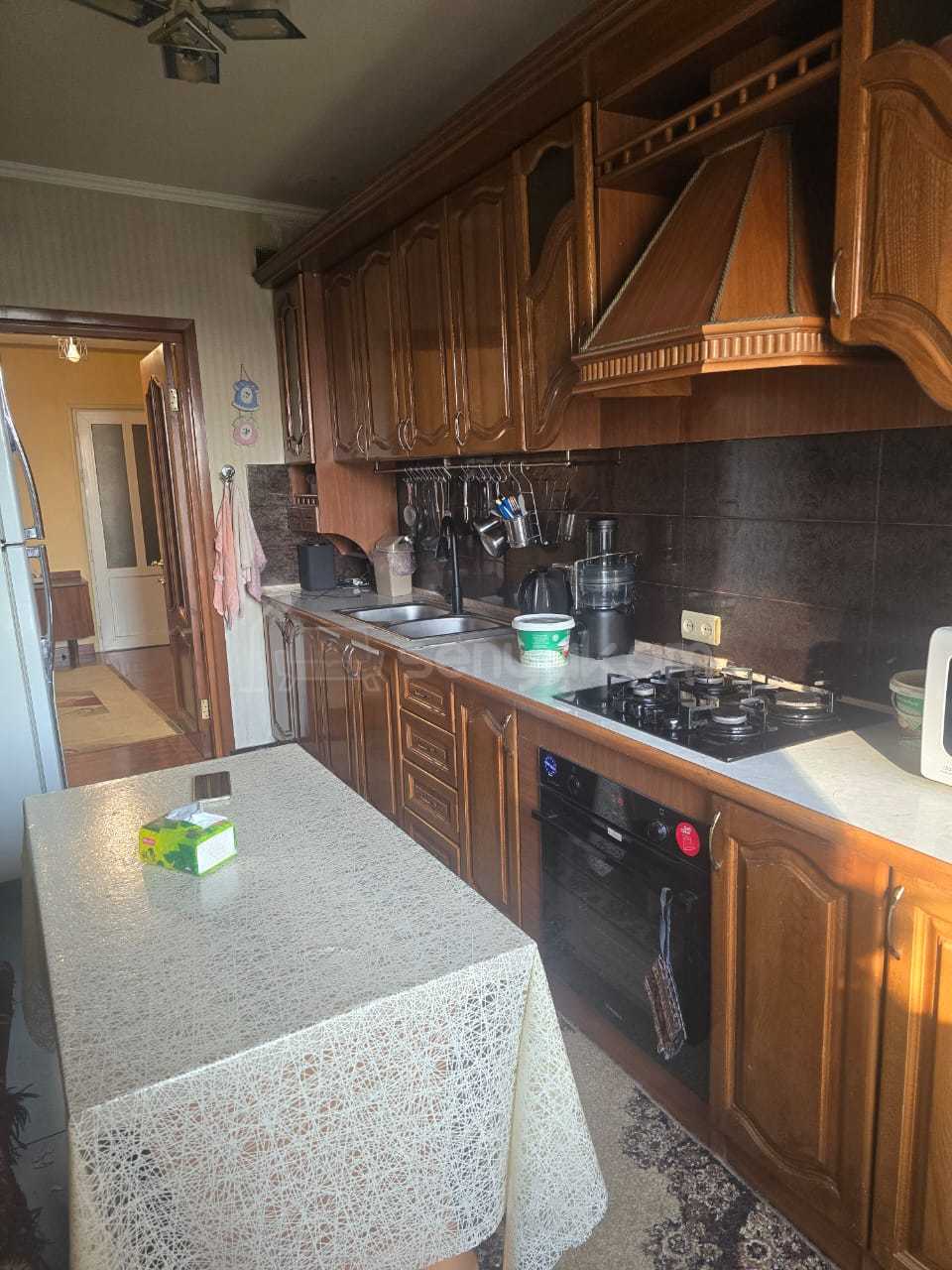 3 Սենյականոց Բնակարան, 74քմ, 4/9 հարկ, Կապիտալ Վերանորոգված, Կահավորված, Արևկող