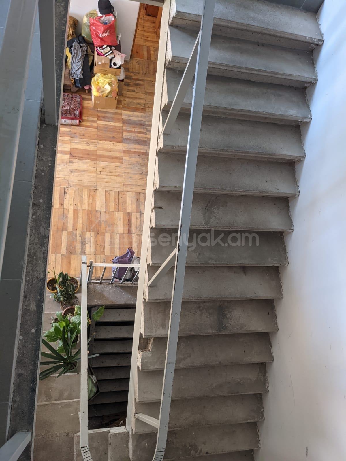 5 Սենյականոց Սեփական Տուն, 200քմ, Կոսմետիկ Վերանորոգված, Ավտոտնակով