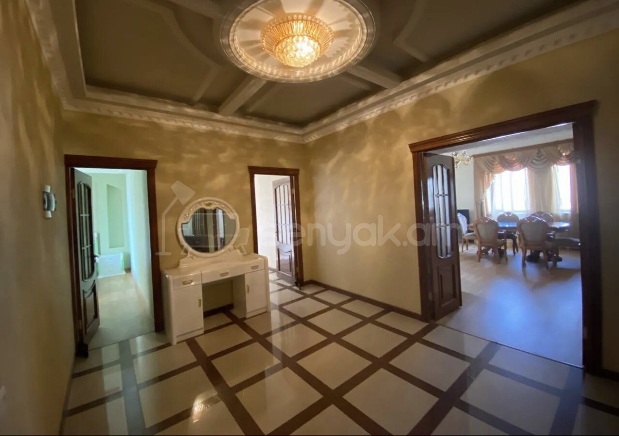 3 Սենյականոց Բնակարան, 56քմ, 10/13 հարկ, Դիզայներական Վերանորոգված, Կահավորված, Արևկող