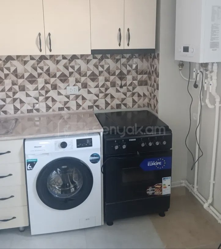 2 Սենյականոց Բնակարան Քարե Շենքում, 60քմ, 3/5 հարկ, Կապիտալ Վերանորոգված, Կահավորված