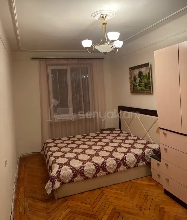 2 Սենյականոց Բնակարան Քարե Շենքում, 58քմ, 3/5 հարկ, Նորմալ Վիճակում, Կահավորված