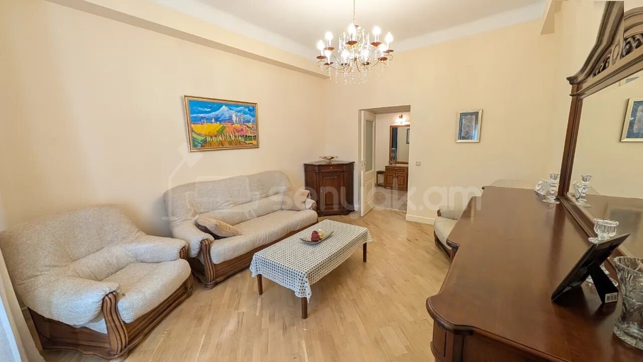 2 Սենյականոց Բնակարան Քարե Շենքում, 64քմ, 3/5 հարկ, Կապիտալ Վերանորոգված